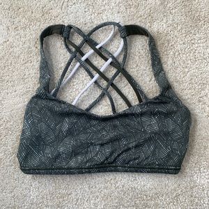 Free to be Wild bra // Jazzy white gator green